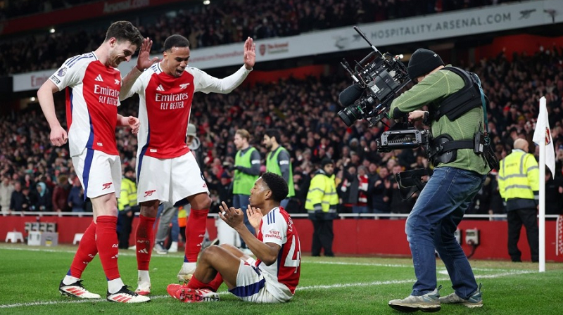 bi-arsenal-vui-dap-5-1-pep-guardiola-phan-ung-the-nao