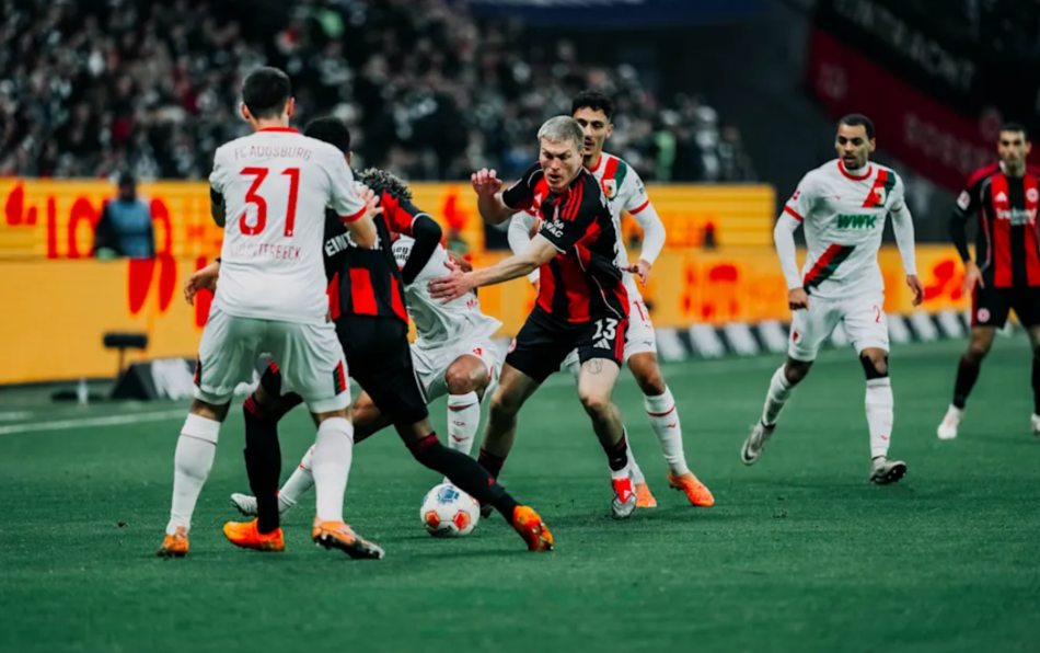Eintracht Frankfurt vs Augsburg (21:30 – 13/12) | Xem lại trận đấu