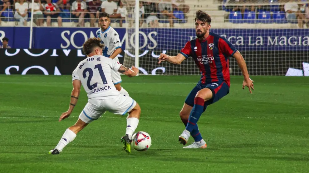 nhan-dinh-soi-keo-huesca-vs-cordoba-luc-02h30-ngay-13-1-2026-1