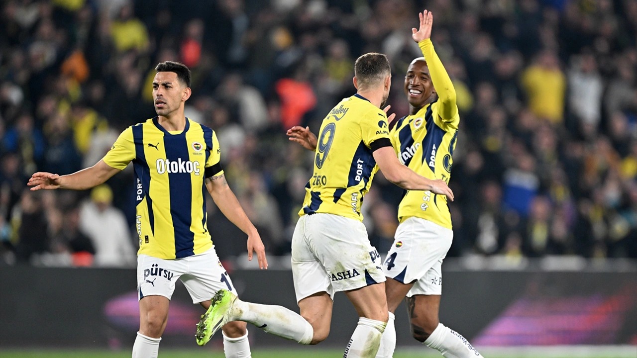 Nhận định soi kèo Fenerbahce vs Erzurumspor lúc 00h30 ngày 6/2/2026